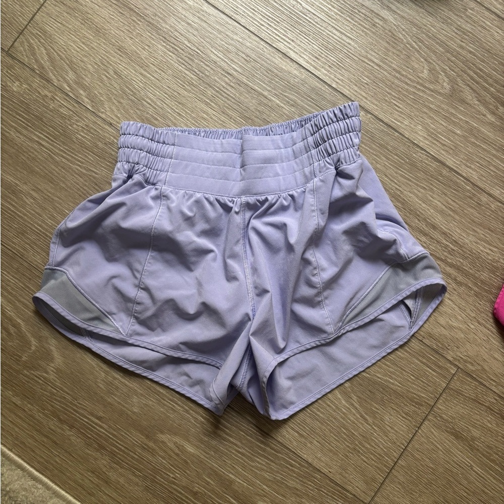 Lululemon Hotty Hot high rise lined short 2.5”